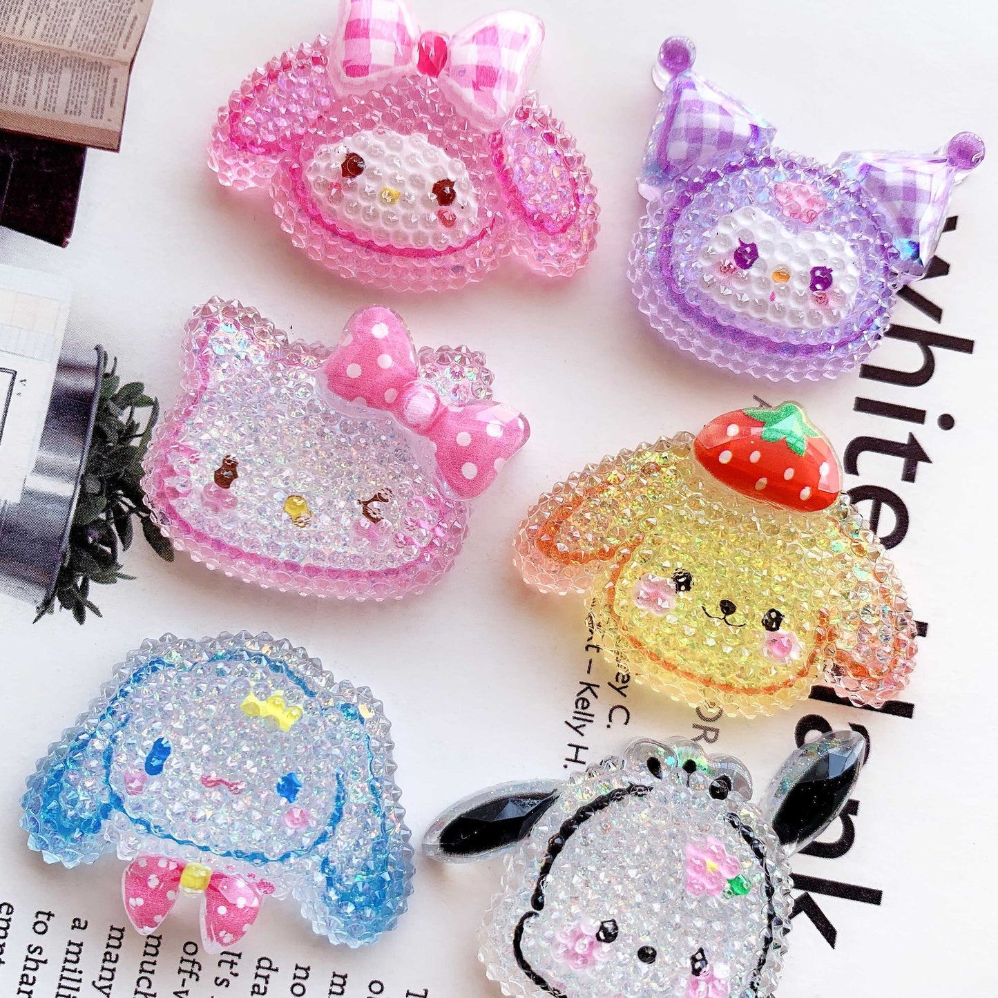 【B21】Sanrio Glitter Accessories