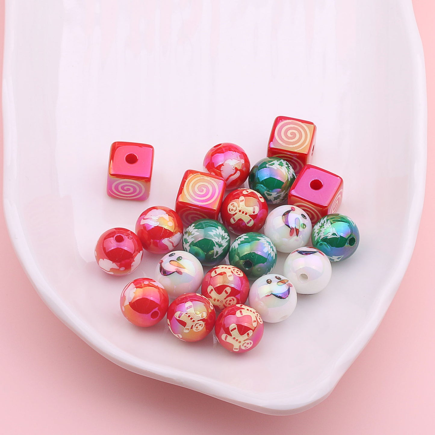 【B9】Christmas-themed UV electroplated beads.RD