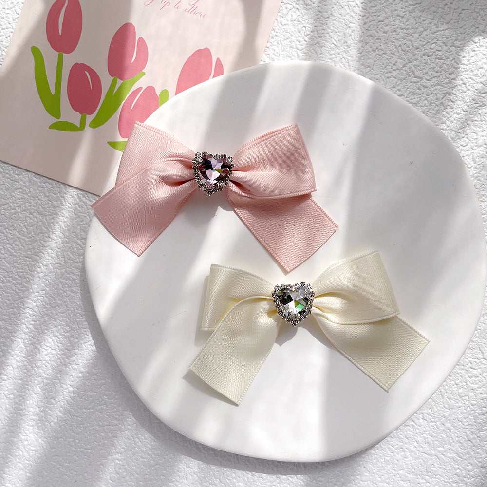 【B14】Heart-shaped Gemstone Bow