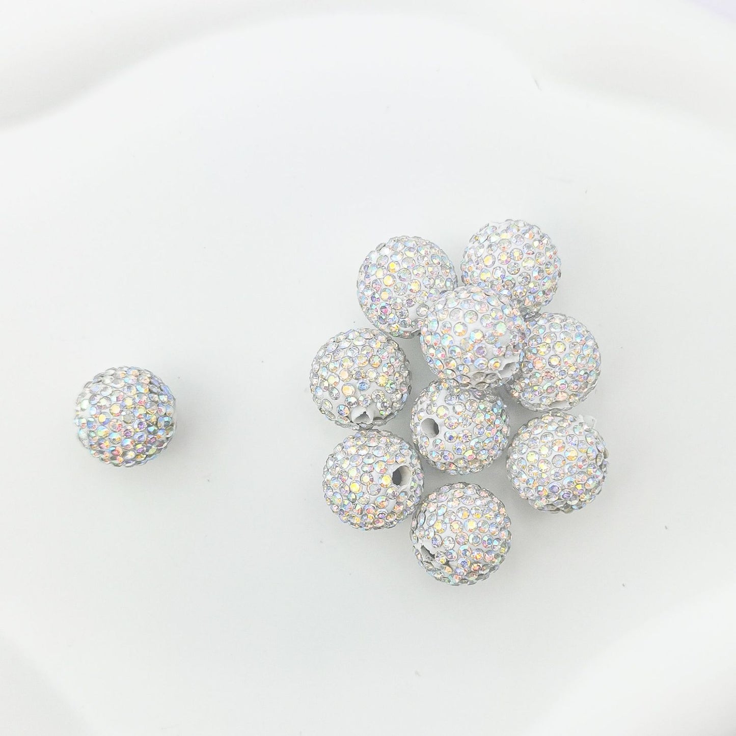 【B31】Clay ball beaded string